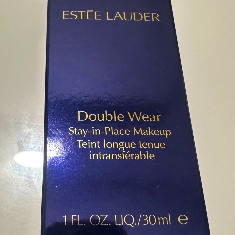 Estée Lauder Double Wear Foundation